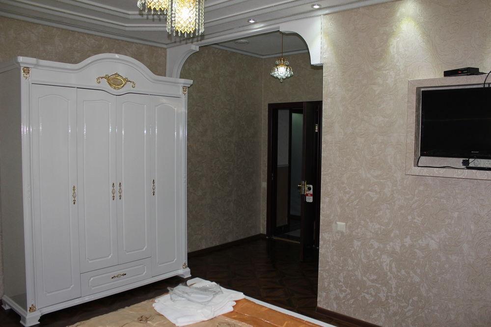 Готель Elegant Boutique Rustaveli Тбілісі Екстер'єр фото