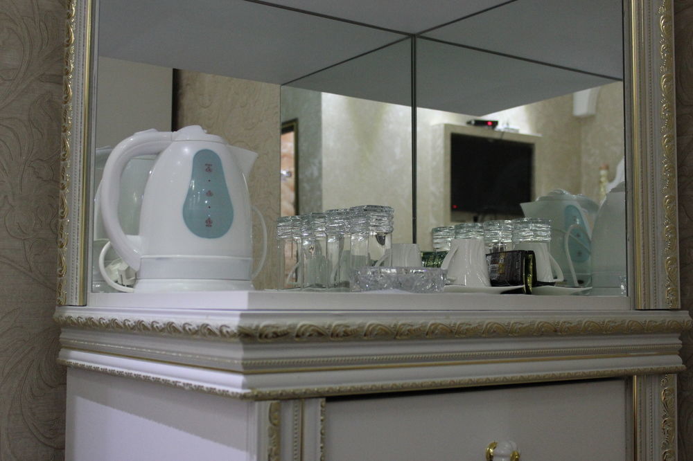 Готель Elegant Boutique Rustaveli Тбілісі Екстер'єр фото