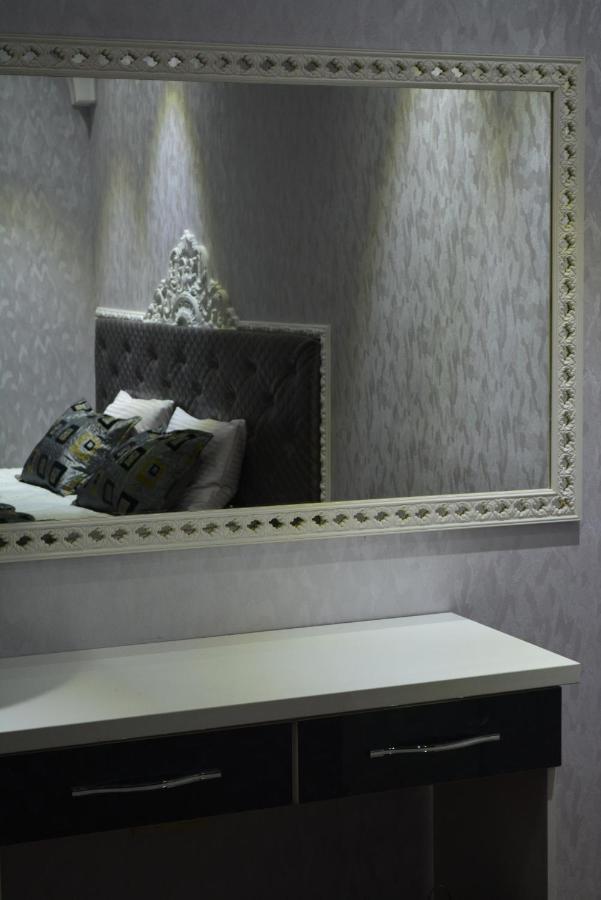Готель Elegant Boutique Rustaveli Тбілісі Екстер'єр фото