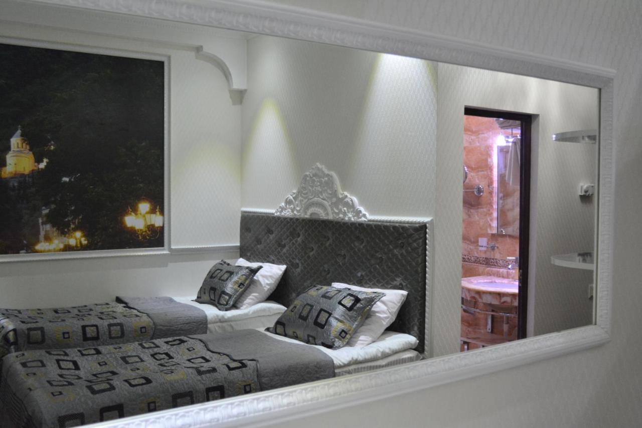 Готель Elegant Boutique Rustaveli Тбілісі Екстер'єр фото
